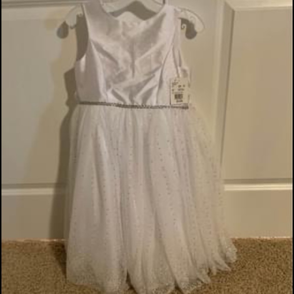 Flower girl/communion dresses